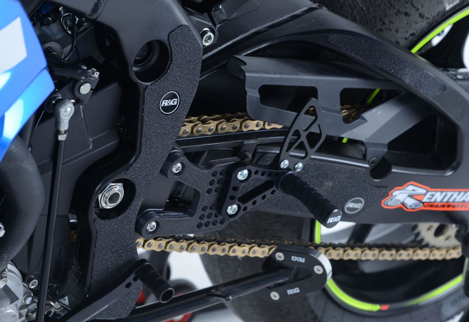 R&G Racing Boot Guard 4-piece (1 on LHS frame, 1 on RHS frame, 2 on LHS swingarm) for Suzuki GSX-R1000/R '17-'22 R&G Racing Boot Guard 4-piece (1 on LHS frame, 1 on RHS frame, 2 on LHS swingarm) for Suzuki GSX-R1000/R '17-'22